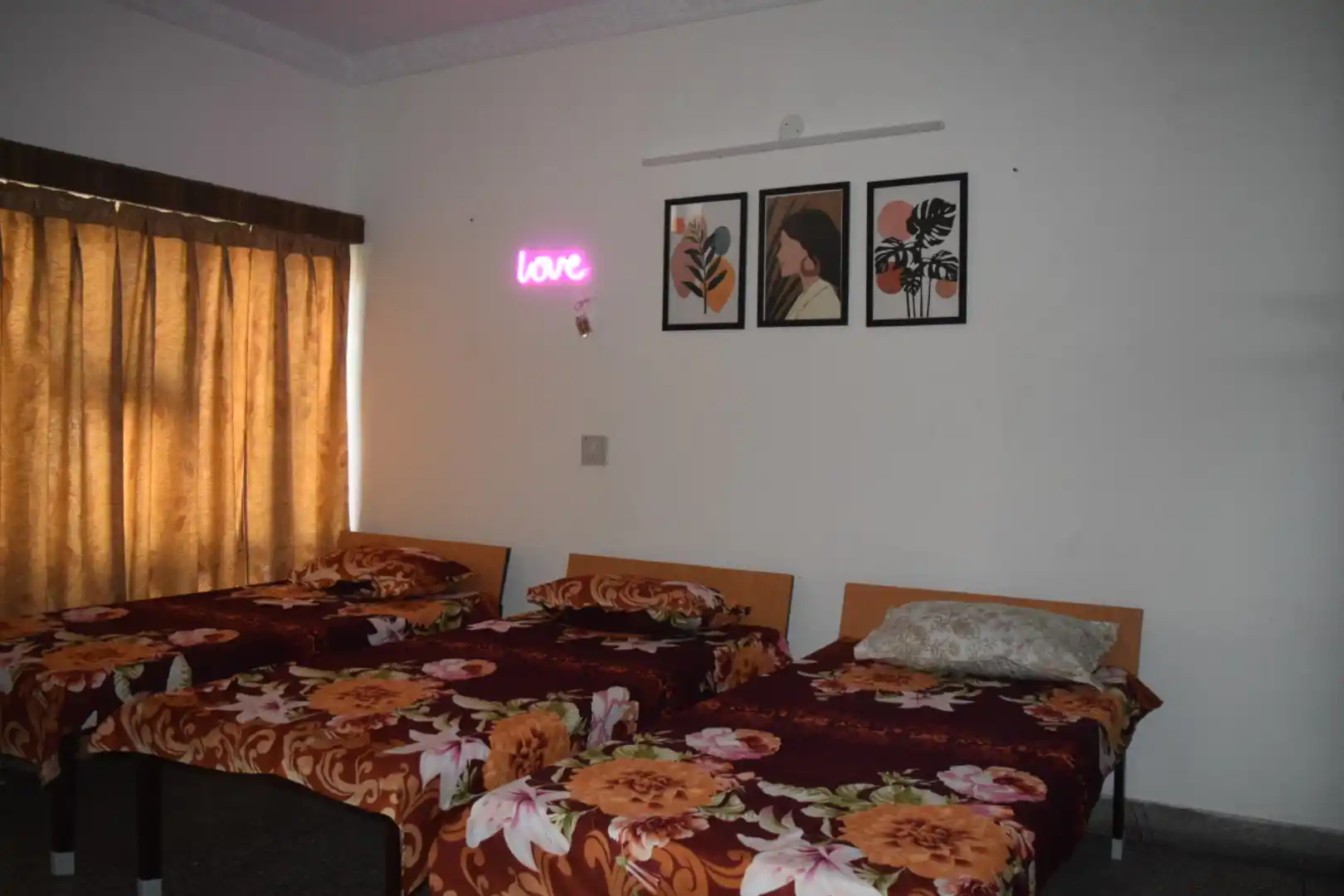 Cosy Stay Girls PG Sector 13 Photo 5 Cosy Stay Girls PG Sector 13 Photo 5