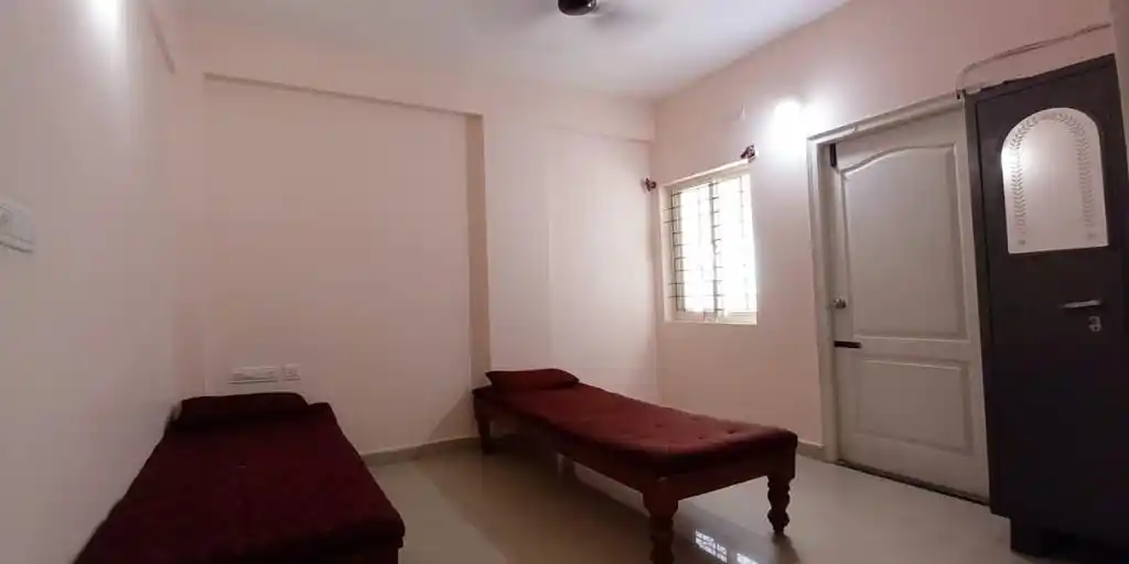 Spring Fields PG For Ladies  - Image 14