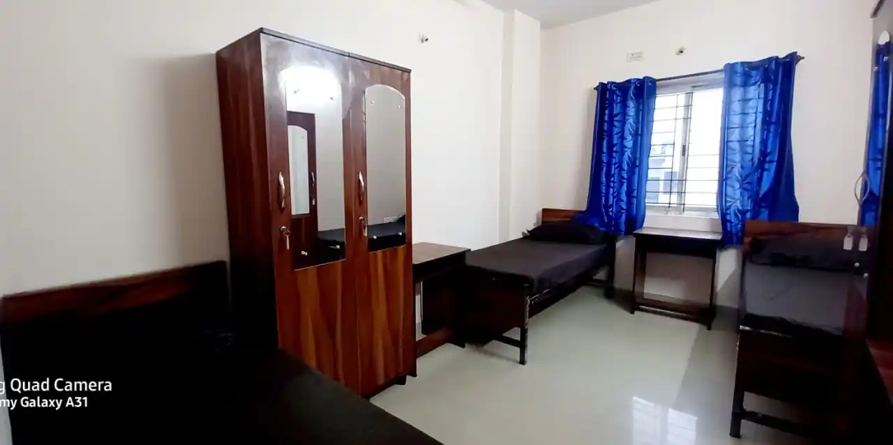 Spring Fields PG For Ladies  - Image 12