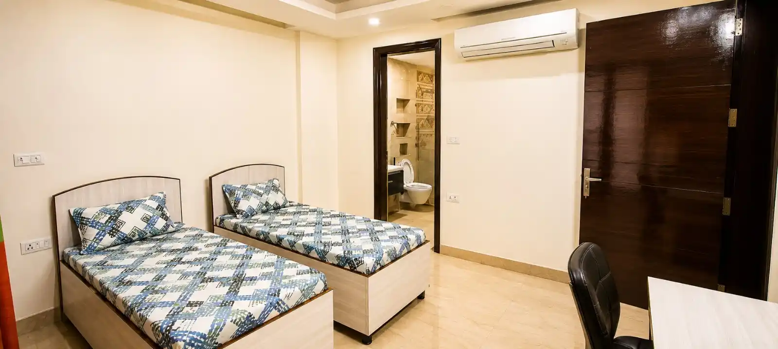 BMB- Titan House - Image 7