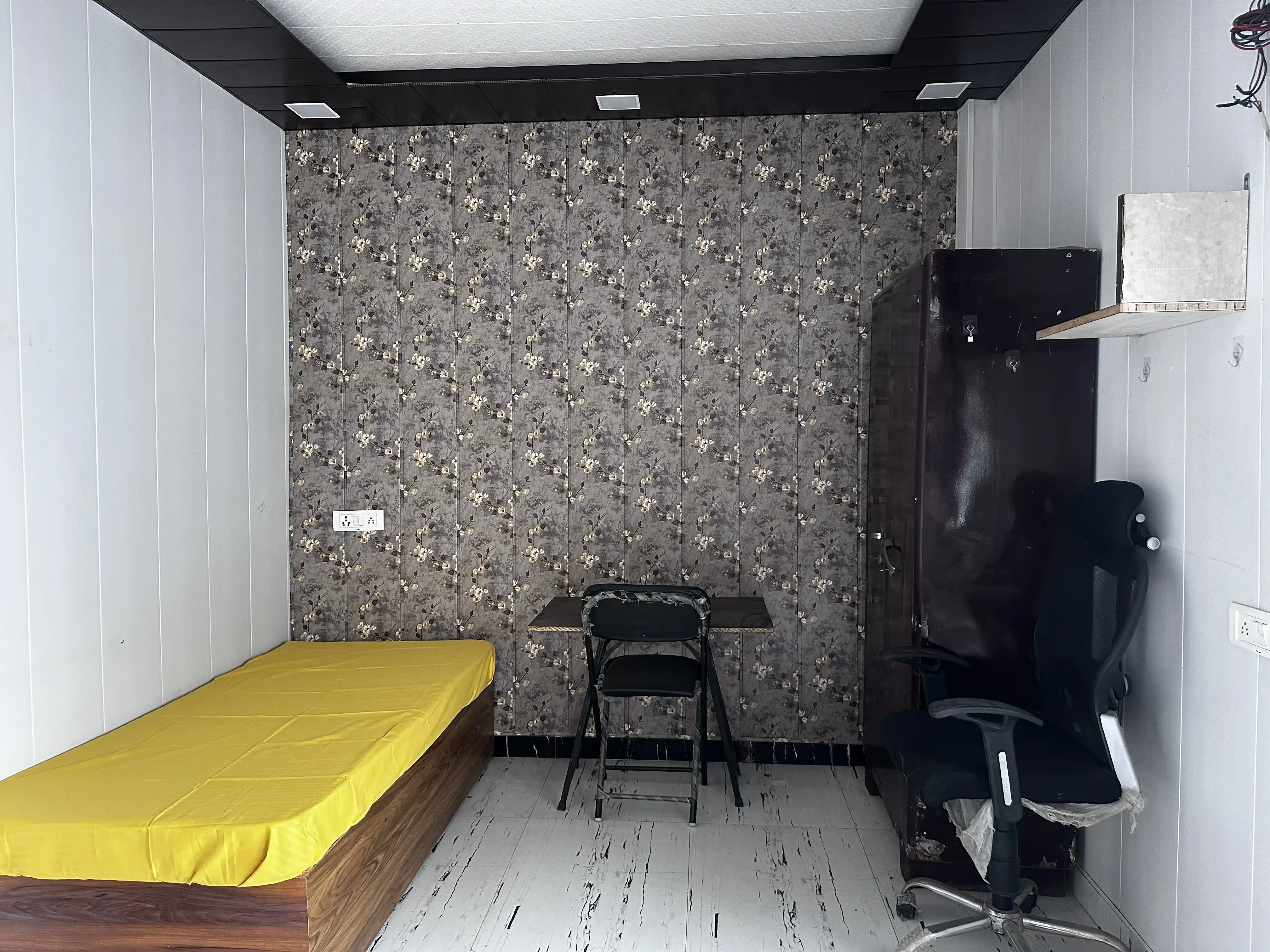 Vidhya Niwas A-3 - Image 17