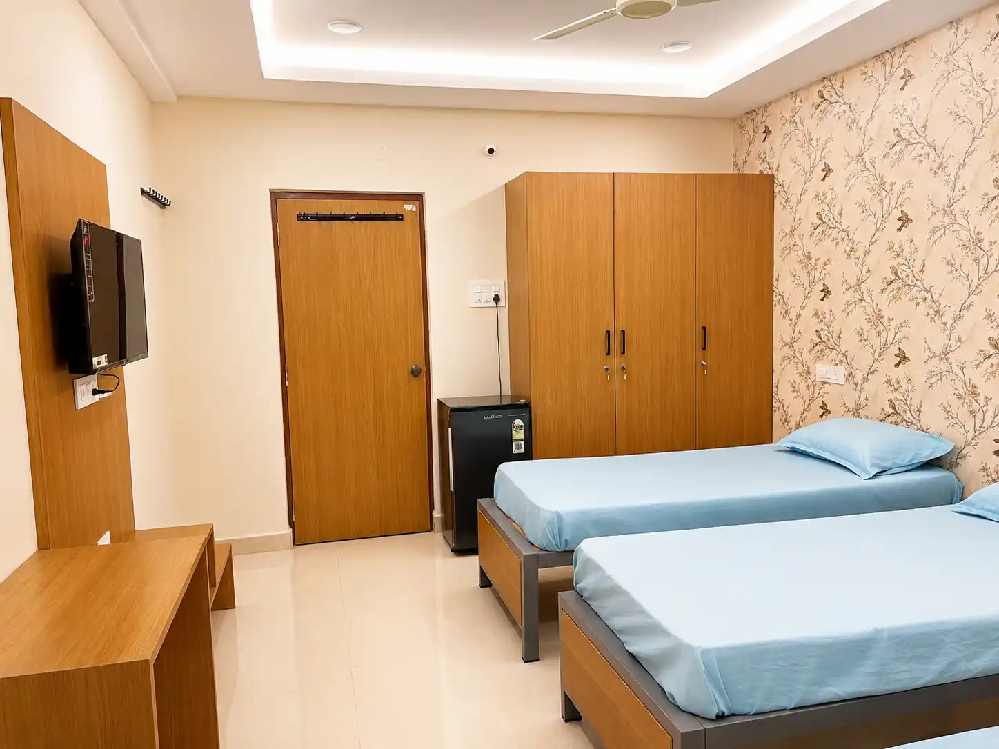 ECHELON EXECUTIVE LIVING - Image 6