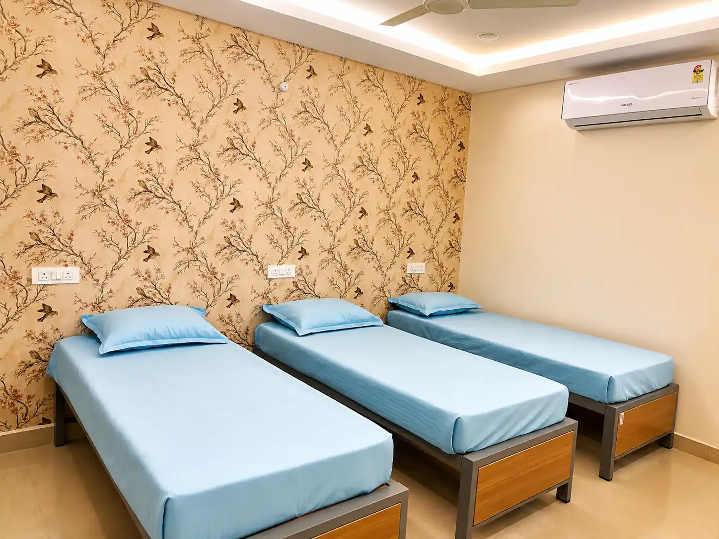 ECHELON EXECUTIVE LIVING - Image 8