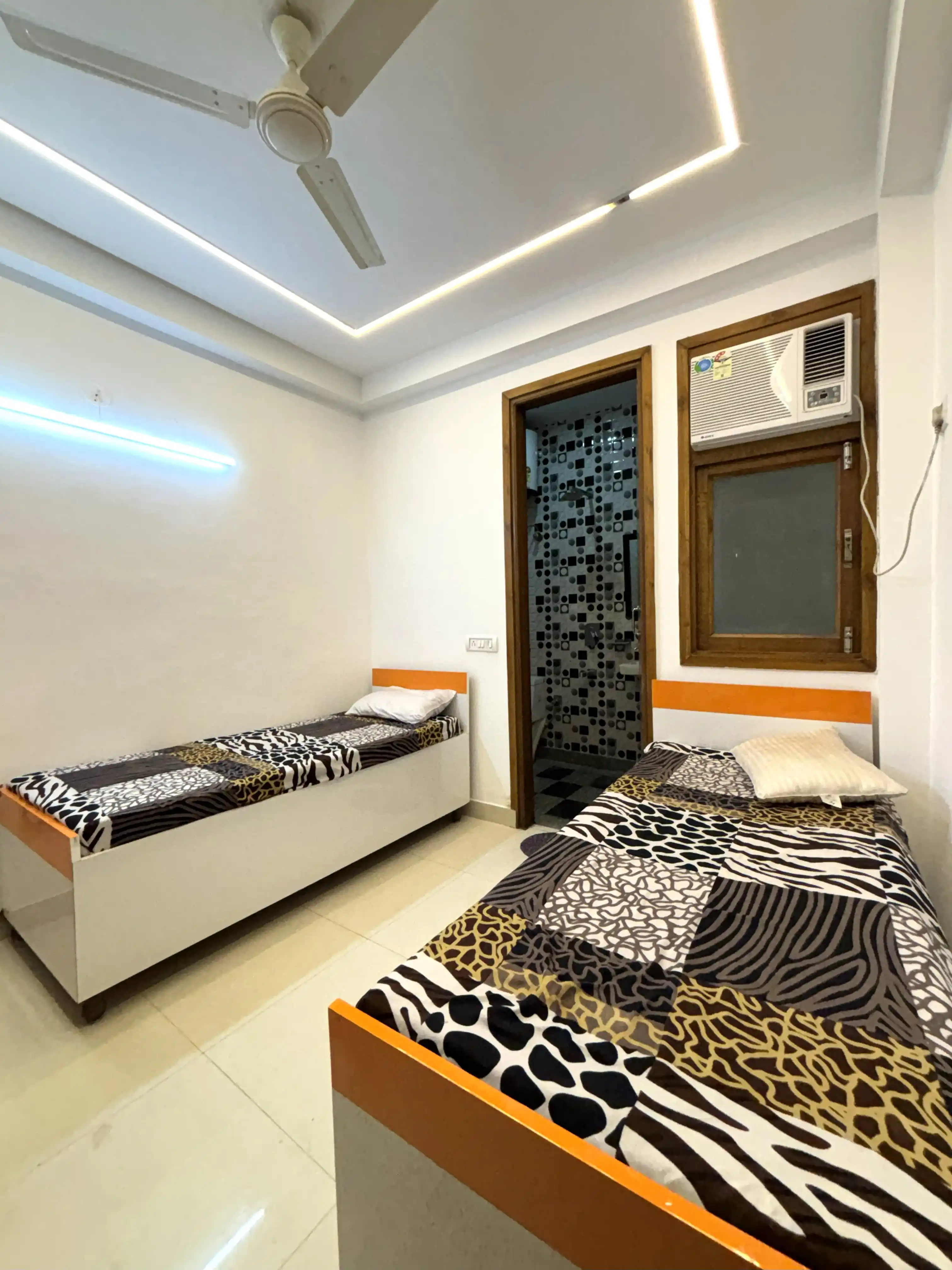 Yash PG Saini Niwas - Image 1