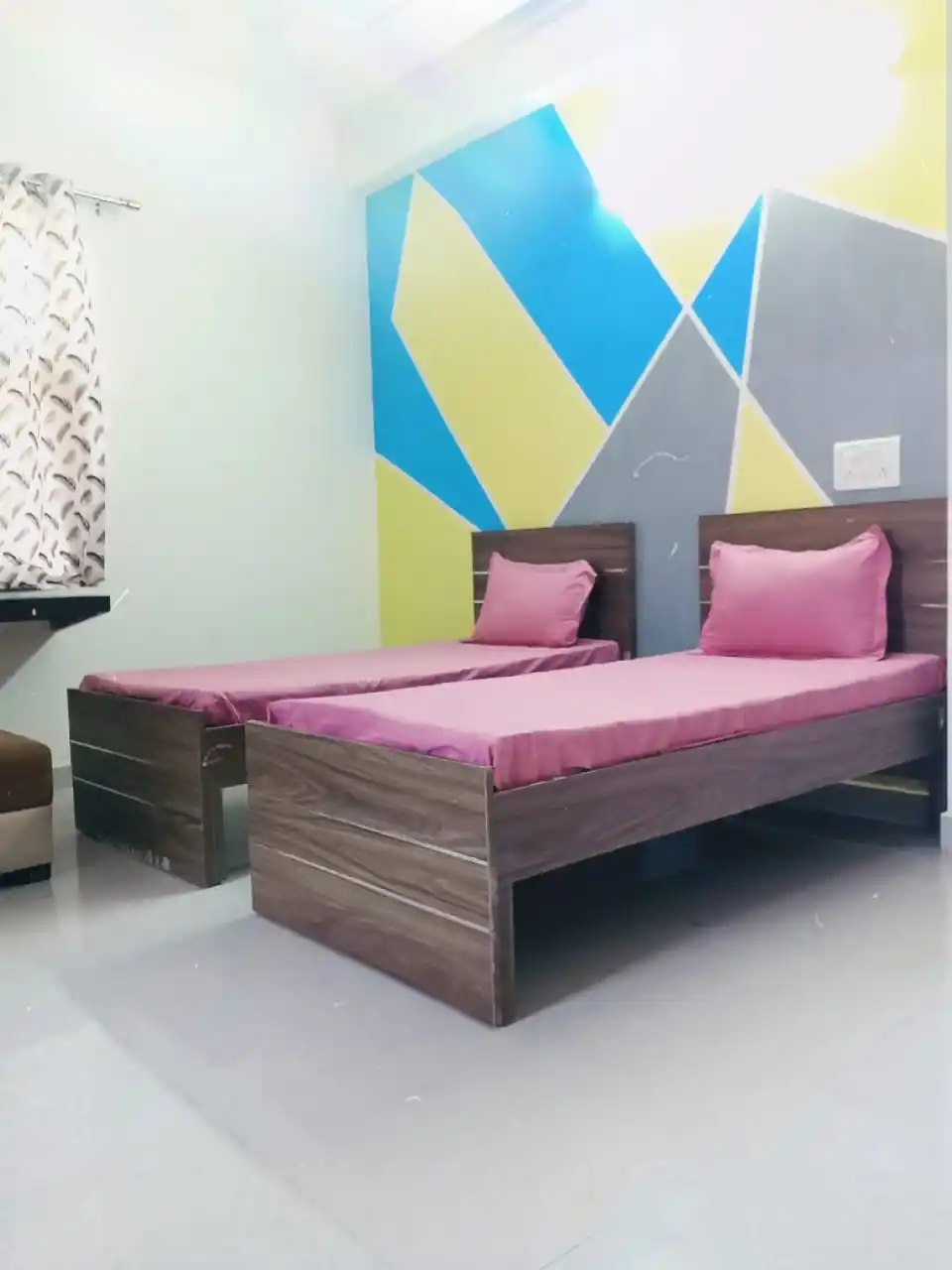 OTO SCOUT HOUSE  Photo 2