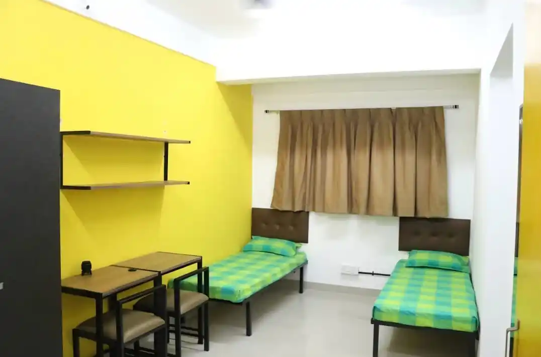 New Housemate Girls PG Photo 4